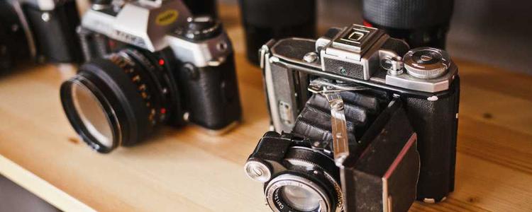 人人美剧官网 - 互动交流新体验